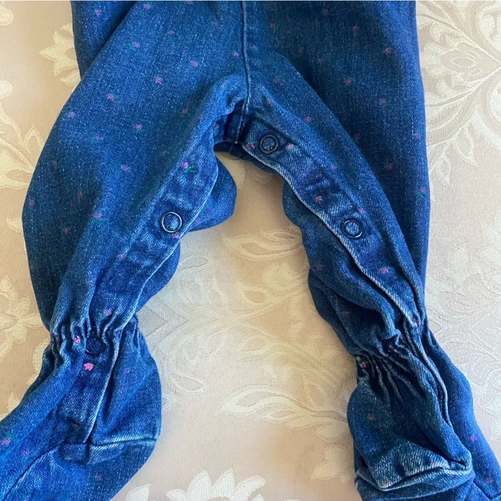 Vintage Oshkosh b’gosh Infant Girls Footed Floral Overall Feetie Pant 3/6 months